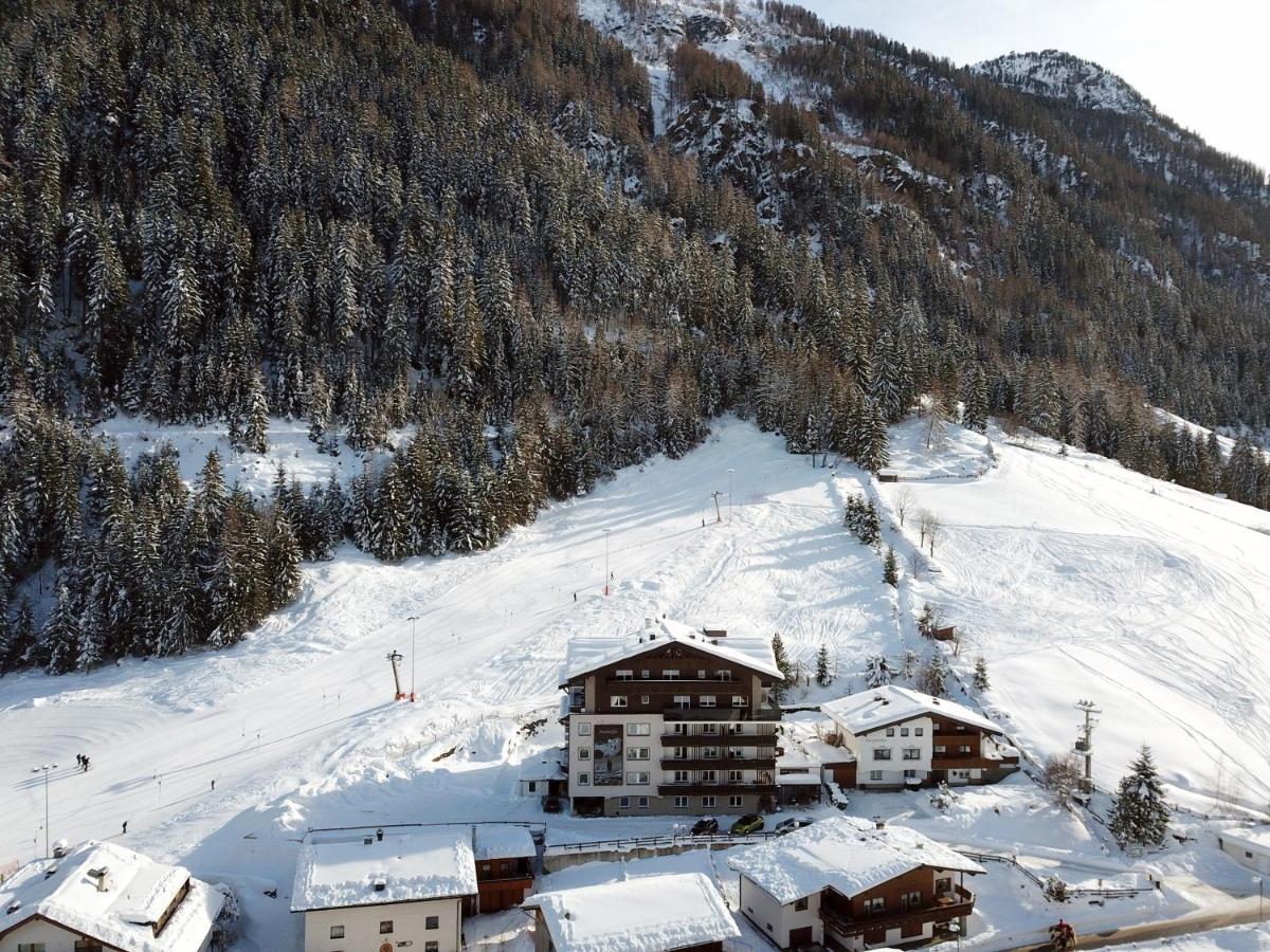 Aktivhotel Feichtner Hof Kaunertal Exteriör bild