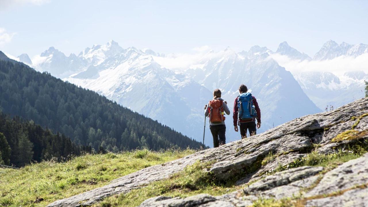Aktivhotel Feichtner Hof Kaunertal Exteriör bild