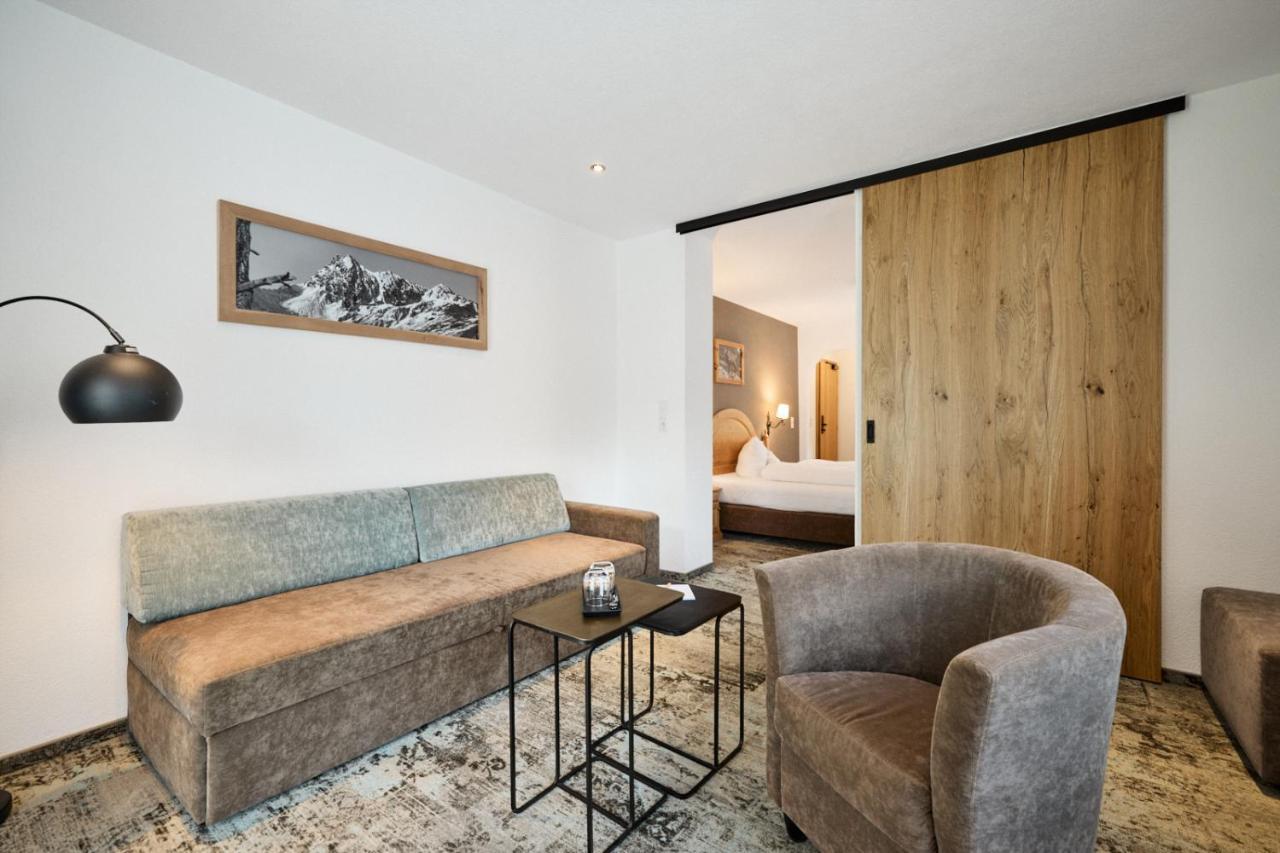 Aktivhotel Feichtner Hof Kaunertal Exteriör bild