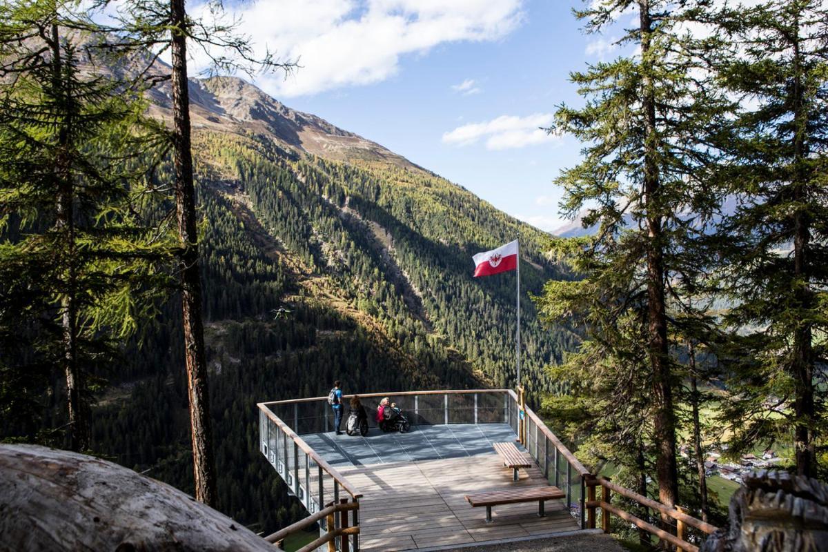 Aktivhotel Feichtner Hof Kaunertal Exteriör bild