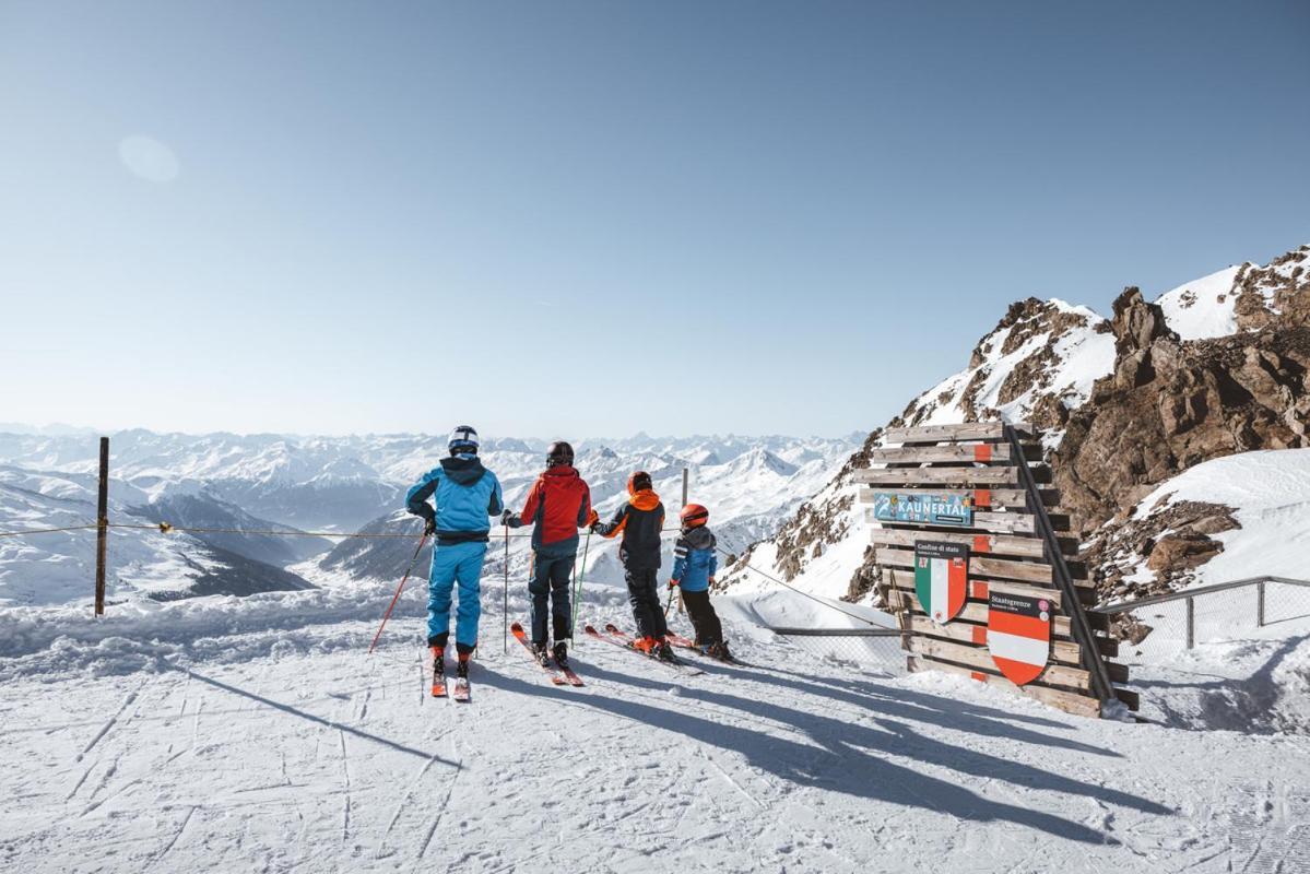 Aktivhotel Feichtner Hof Kaunertal Exteriör bild