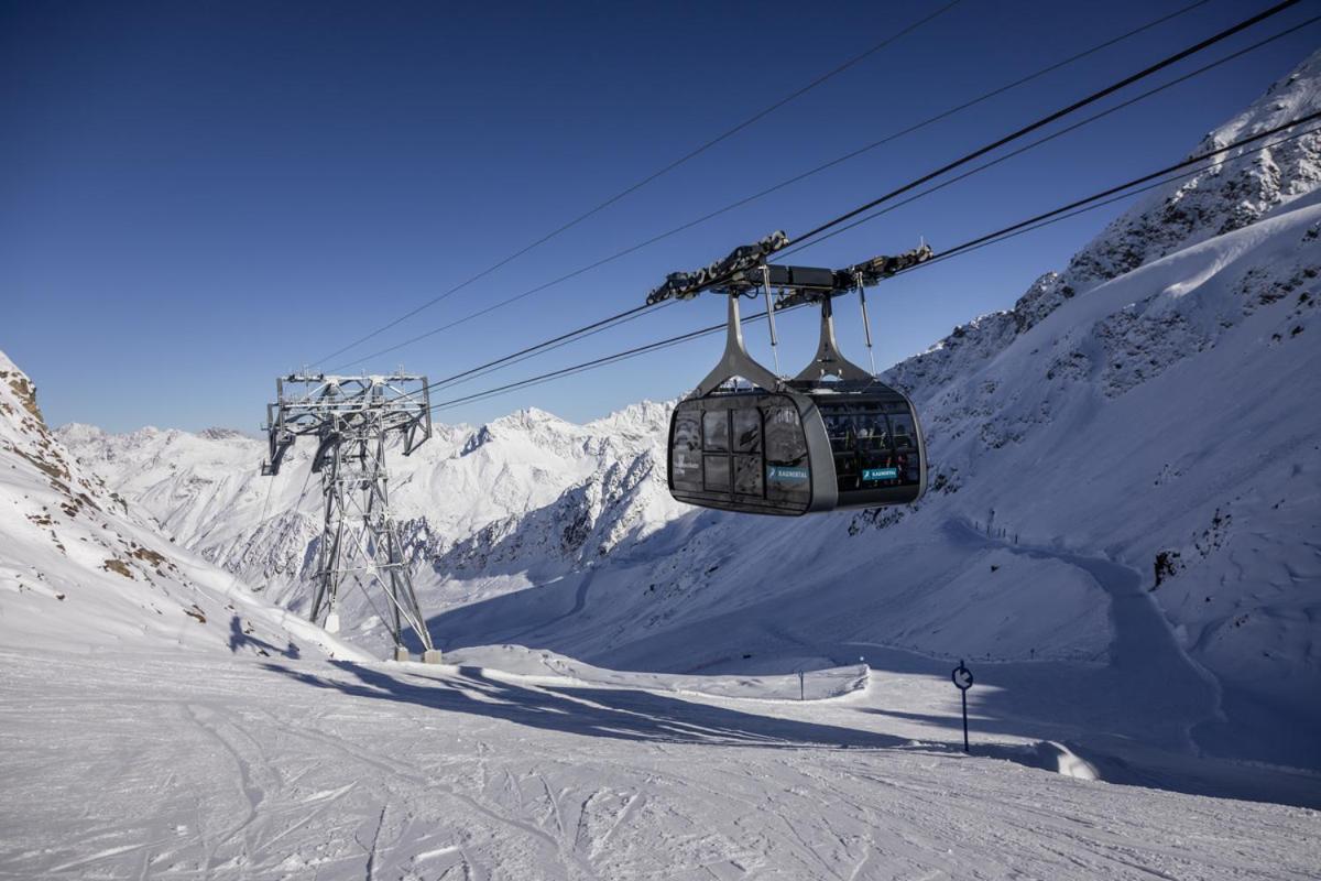 Aktivhotel Feichtner Hof Kaunertal Exteriör bild